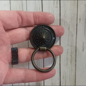 kołatka metalowa do dekoracji szkatułek